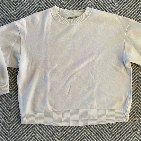 AE Crewneck - Picture 2 of 4